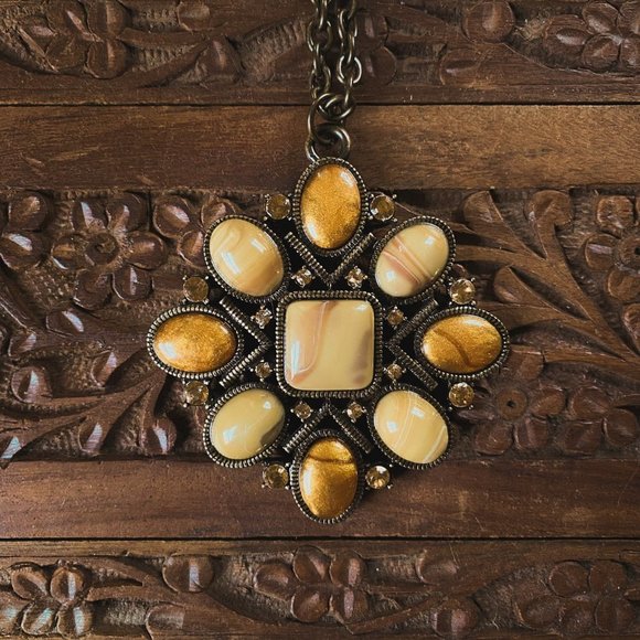 Unbranded Jewelry - Vintage Style Gold Yellow Rhinestone Cabochons Large Pendant Long Chain Necklace